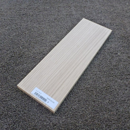 レッドオーク　柾目　300×12×100　（仕上げ加工済み商品）