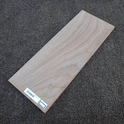 ウォールナット　柾目　450×15×170　（仕上げ加工済み商品）