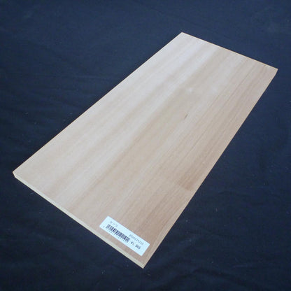 カツラ　柾目　450×12×210　（仕上げ加工済み商品）