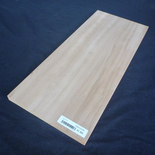 カツラ　柾目　450×15×190　（仕上げ加工済み商品）