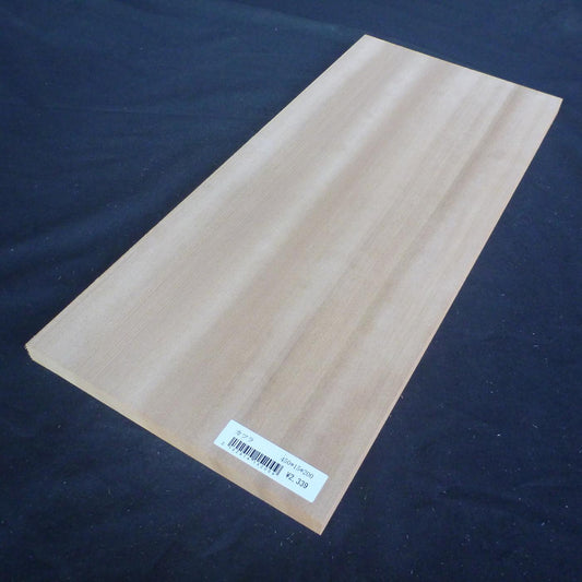 カツラ　柾目　450×15×200　（仕上げ加工済み商品）