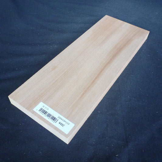 カツラ　柾目　300×18×110　（仕上げ加工済み商品）