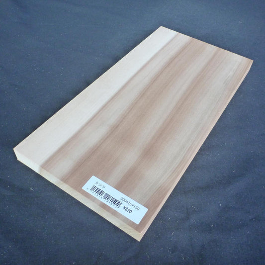カツラ　柾目　300×18×150　（仕上げ加工済み商品）