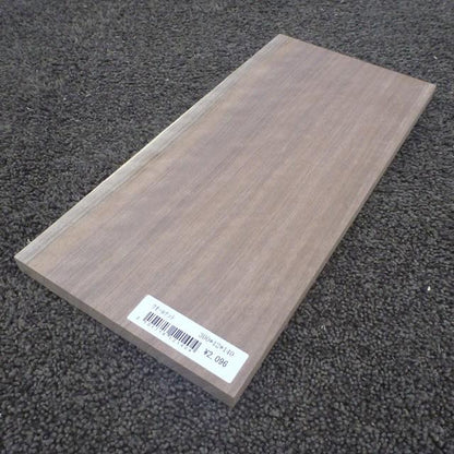 ウォールナット　柾目　300×12×140　（仕上げ加工済み商品）