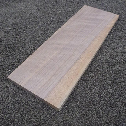 ウォールナット　柾目　300×10×100　（仕上げ加工済み商品）