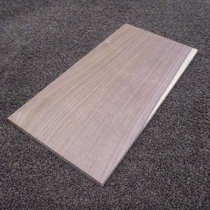 ウォールナット　柾目　300×8×150　（仕上げ加工済み商品）