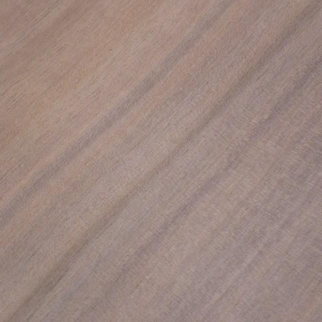 ウォールナット　柾目　300×8×200　（仕上げ加工済み商品）