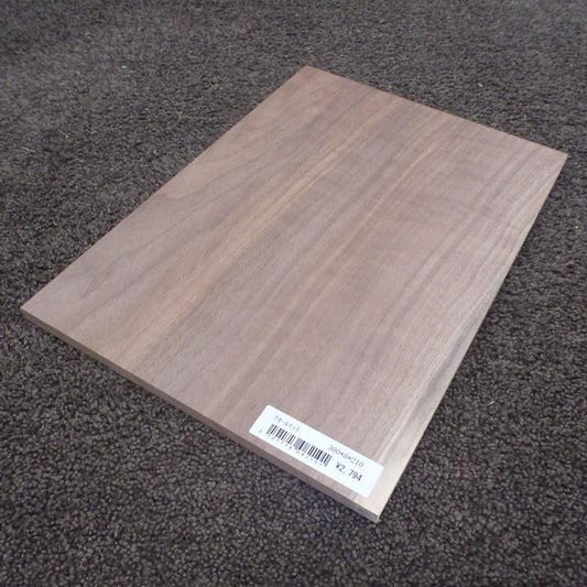 ウォールナット　柾目　300×8×210　（仕上げ加工済み商品）