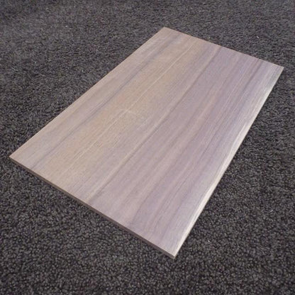 ウォールナット　柾目　300×6×180　（仕上げ加工済み商品）